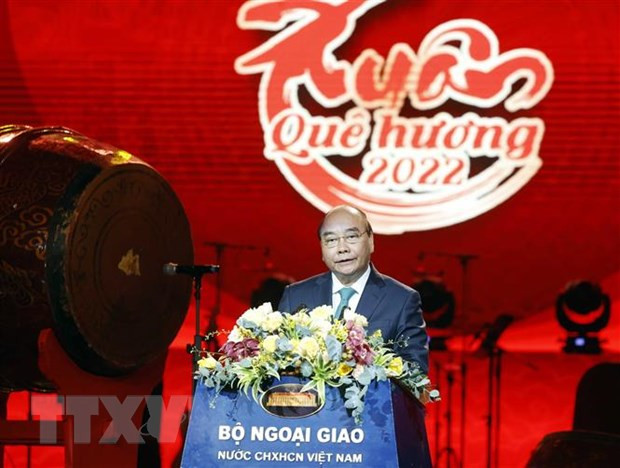 Presidente de Vietnam asiste al programa "Primavera en la tierra natal 2022” ảnh 1