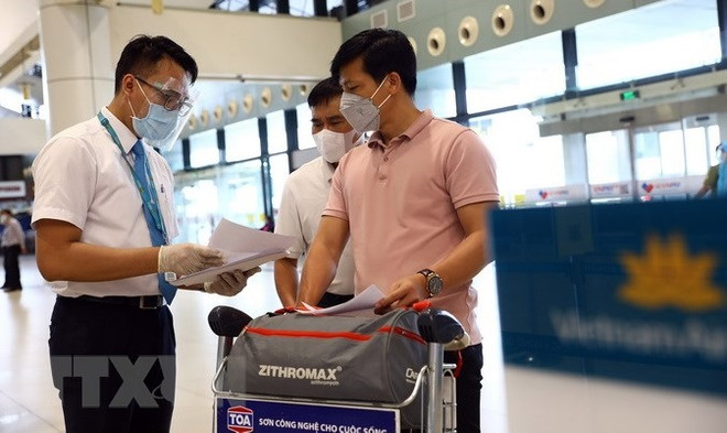 Aplica Vietnam nuevas normas de prevención contra el COVID-19 para vuelos domésticos ảnh 1 Aplica Vietnam nuevas normas de prevención contra el COVID-19 para vuelos domésticos ảnh 1