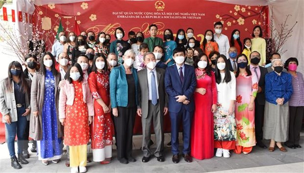 Comunidad vietnamita en ultramar festeja el Año Nuevo Lunar 2022 ảnh 2 Comunidad vietnamita en ultramar festeja el Año Nuevo Lunar 2022 ảnh 2