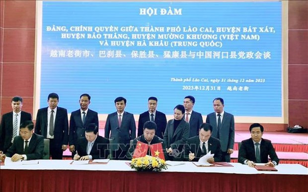 Provincias fronterizas de Vietnam y China intensifican su cooperación ảnh 1