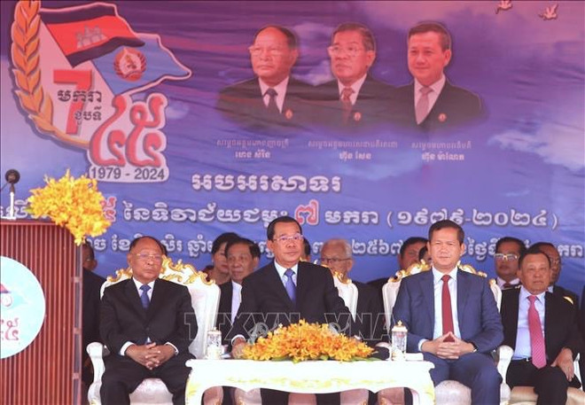 Alaban aportes de Vietnam a Victoria del 7 de enero en Camboya ảnh 1