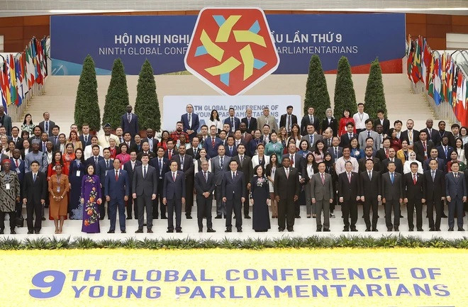 Presentan 10 acontecimientos destacados del Parlamento de Vietnam en 2023 ảnh 3 Presentan 10 acontecimientos destacados del Parlamento de Vietnam en 2023 ảnh 3