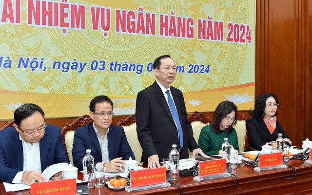 Vietnam no fomenta comercio de lingotes de oro, dice vicegobernador del Banco Estatal ảnh 1 Vietnam no fomenta comercio de lingotes de oro, dice vicegobernador del Banco Estatal ảnh 1