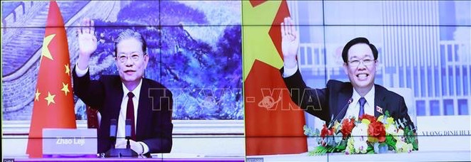 Máximos dirigentes legislativos vietnamitas y chinos sostienen conversaciones en línea ảnh 1 Máximos dirigentes legislativos vietnamitas y chinos sostienen conversaciones en línea ảnh 1