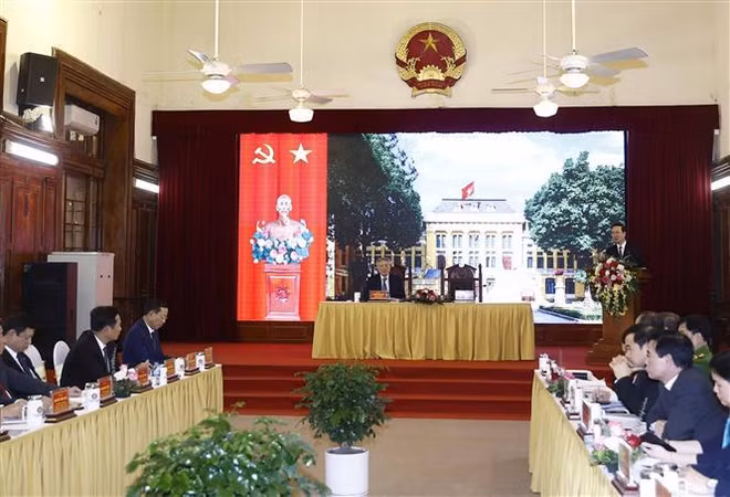 Presidente vietnamita insta a mejorar calidad y eficiencia del sector judicial ảnh 1