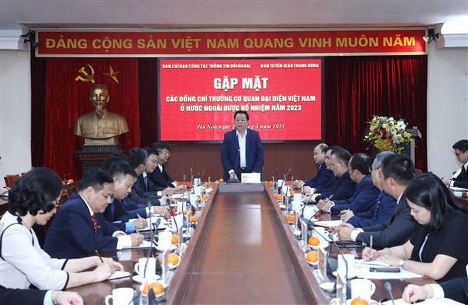 Elogian el papel importante de agencias representativas vietnamitas en el extranjero ảnh 1 Elogian el papel importante de agencias representativas vietnamitas en el extranjero ảnh 1