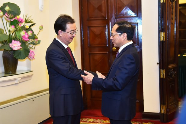 Aprecian asociación de cooperación estratégica integral Vietnam-China ảnh 1 Aprecian asociación de cooperación estratégica integral Vietnam-China ảnh 1