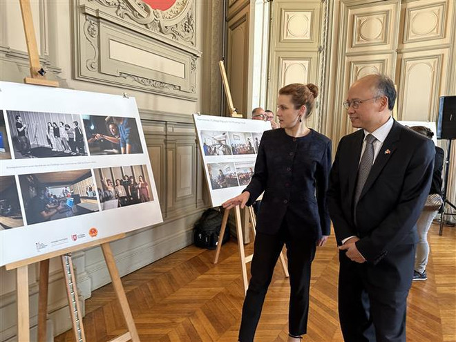 Vietnam y Francia promueven cooperación entre localidades ảnh 2 Vietnam y Francia promueven cooperación entre localidades ảnh 2