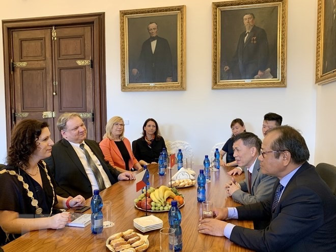 Vietnam y República Checa fortalecen cooperación de educación ảnh 2 Vietnam y República Checa fortalecen cooperación de educación ảnh 2