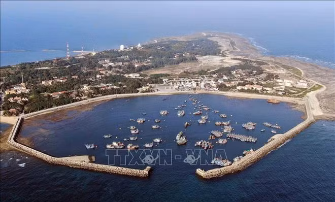  Destacan cambio en infraestructura en la isla de Bach Long Vy ảnh 1