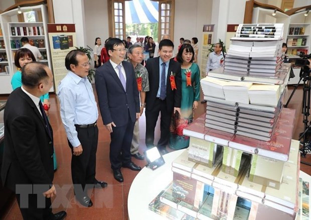 Resumen del Proyecto de Estantería de Thang Long - mil años de cultura ảnh 1 Resumen del Proyecto de Estantería de Thang Long - mil años de cultura ảnh 1