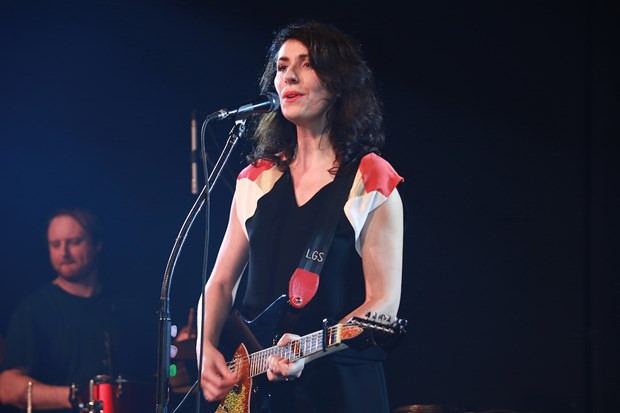 Francesa expresa su amor por Hanoi en una canción ảnh 1 Francesa expresa su amor por Hanoi en una canción ảnh 1