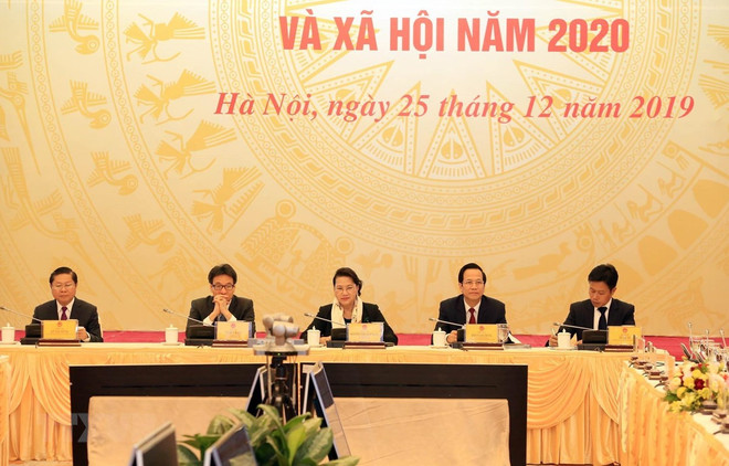 Pide máxima legisladora de Vietnam garantizar apoyo a personas con méritos revolucionarios ảnh 1