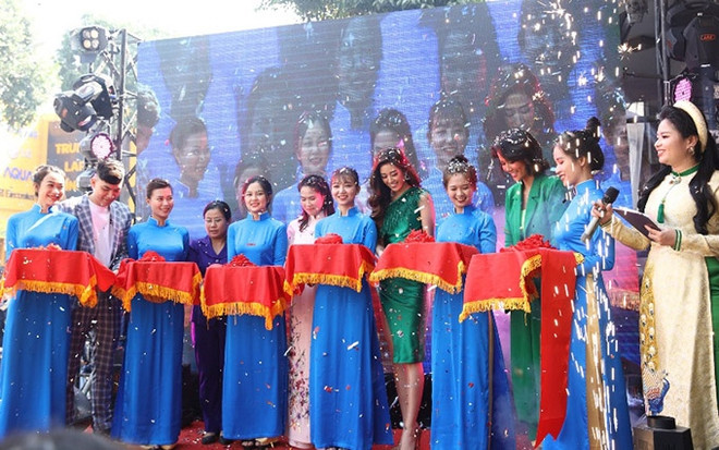  Abren en Ciudad Ho Chi Minh Academia de Formación Musical ảnh 1