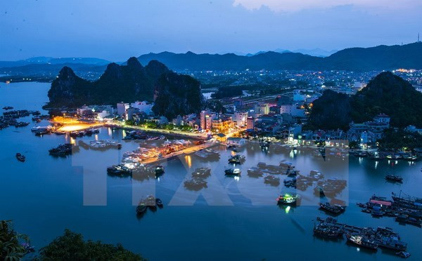 Recibe provincia vietnamita de Quang Ninh a 14 millones de visitantes en 2019 ảnh 1 Recibe provincia vietnamita de Quang Ninh a 14 millones de visitantes en 2019 ảnh 1