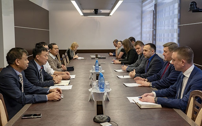 Óblast rusa de Novosibirsk busca fomentar cooperación con localidades vietnamitas ảnh 1 Óblast rusa de Novosibirsk busca fomentar cooperación con localidades vietnamitas ảnh 1
