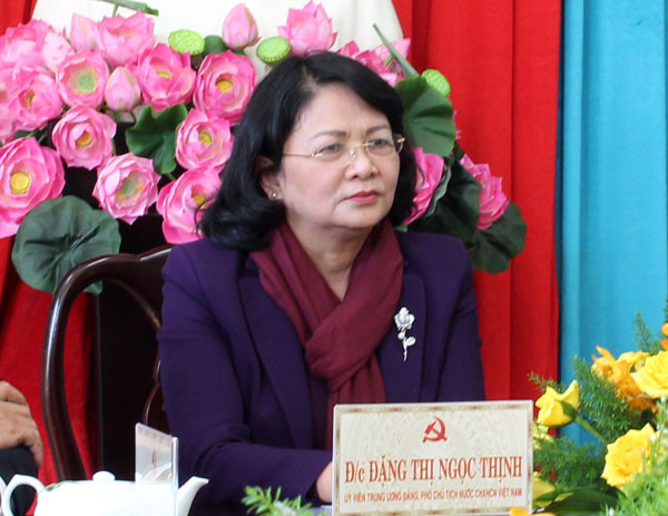 Recorre vicepresidenta vietnamita ciudad de Bao Loc ảnh 1