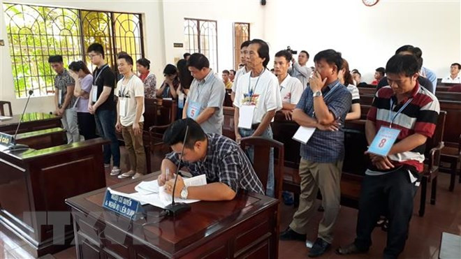 Sentencian a 19 individuos chinos y vietnamitas por juegos de apuestas ảnh 1 Sentencian a 19 individuos chinos y vietnamitas por juegos de apuestas ảnh 1