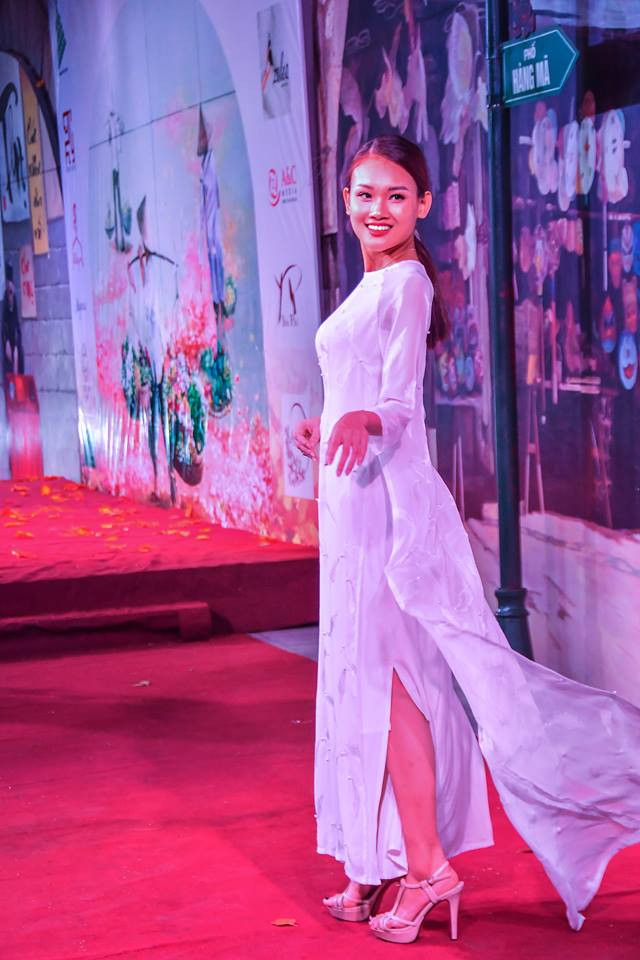 Colores del otoño tiñen a la moda en Vietnam ảnh 10 Colores del otoño tiñen a la moda en Vietnam ảnh 10