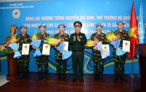 Vietnam envía más oficiales a operaciones de paz de ONU ảnh 1 Vietnam envía más oficiales a operaciones de paz de ONU ảnh 1