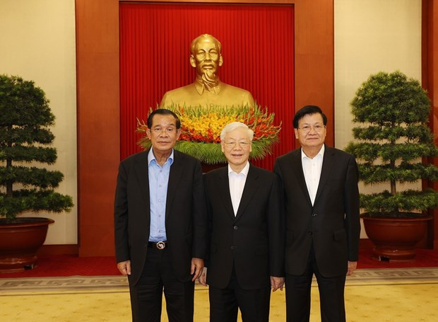 Efectúan Reunión de alto nivel Vietnam-Camboya-Laos ảnh 1 Efectúan Reunión de alto nivel Vietnam-Camboya-Laos ảnh 1