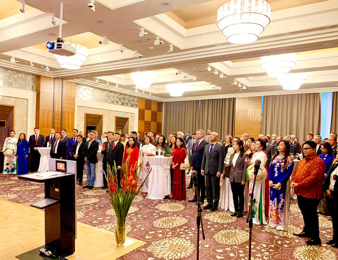 Relación de amistad tradicional entre Vietnam y Eslovaquia se desarrolla de manera integral ảnh 1 Relación de amistad tradicional entre Vietnam y Eslovaquia se desarrolla de manera integral ảnh 1