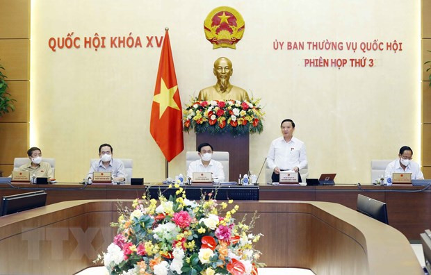 Comité Permanente de la Asamblea Nacional de Vietnam prosigue su tercera reunión ảnh 1 Comité Permanente de la Asamblea Nacional de Vietnam prosigue su tercera reunión ảnh 1