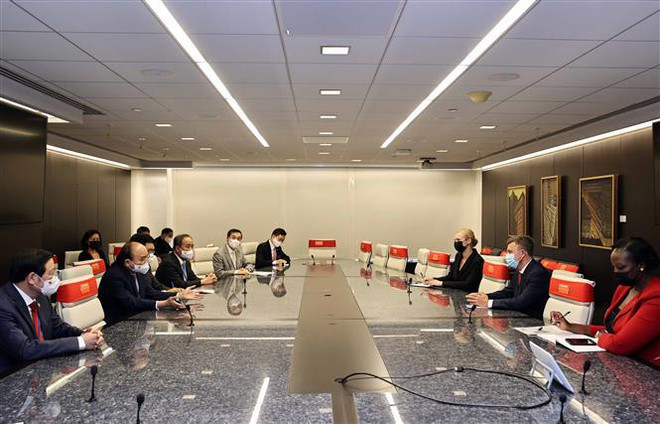 Presidente de Vietnam urge a Pfizer a asegurar suministro de vacunas ảnh 2 Presidente de Vietnam urge a Pfizer a asegurar suministro de vacunas ảnh 2