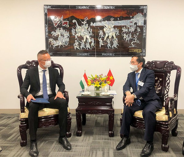 Canciller vietnamita cumple amplia agenda de encuentros en Nueva York ảnh 4 Canciller vietnamita cumple amplia agenda de encuentros en Nueva York ảnh 4