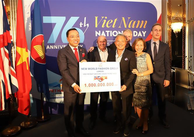 Celebran en Londres el Día Nacional de Vietnam ảnh 2 Celebran en Londres el Día Nacional de Vietnam ảnh 2