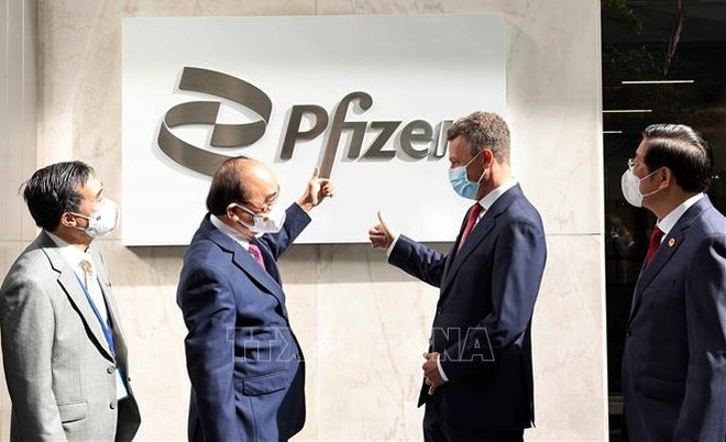 Presidente de Vietnam urge a Pfizer a asegurar suministro de vacunas ảnh 1 Presidente de Vietnam urge a Pfizer a asegurar suministro de vacunas ảnh 1