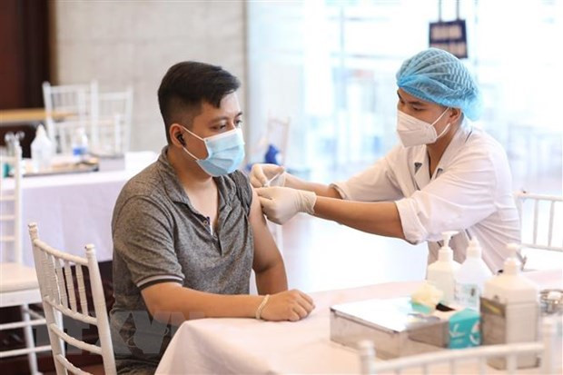 Conductores de vehículos deben estar vacunados para ingresar a Hanoi ảnh 1 Conductores de vehículos deben estar vacunados para ingresar a Hanoi ảnh 1