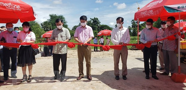 Vietnam financia construcción de puente de amistad en provincia camboyana de Kampot  ảnh 1