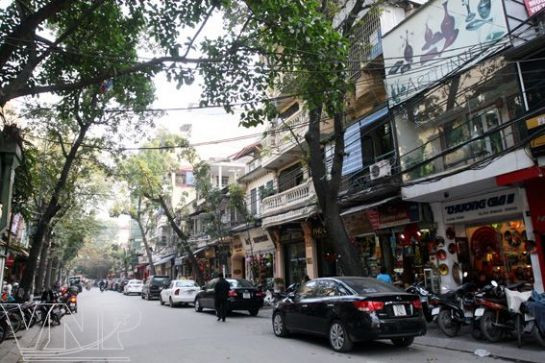 Calle de Hang Trong, destino recomendado a los visitantes en Hanoi ảnh 1