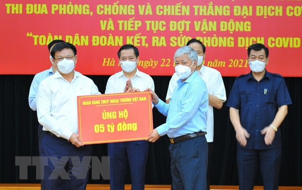 Empresas vietnamitas unen esfuerzos en lucha contra el COVID-19 ảnh 1