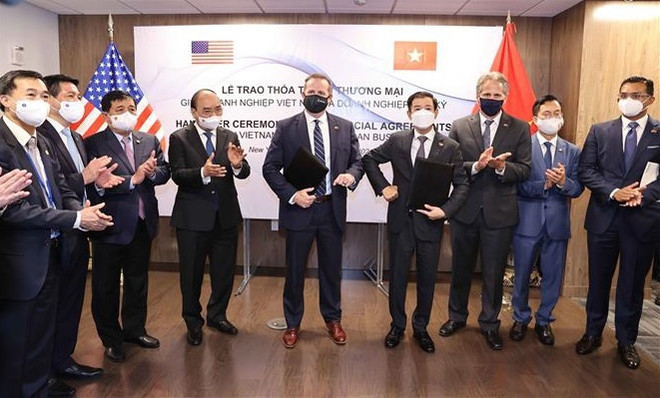 Presidente vietnamita presencia entrega de acuerdo de cooperación empresarial en Estados Unidos ảnh 1 Presidente vietnamita presencia entrega de acuerdo de cooperación empresarial en Estados Unidos ảnh 1