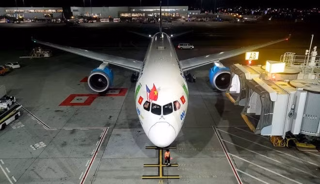 Bamboo Airways completa con éxito primer vuelo directo Vietnam-EE.UU. ảnh 1