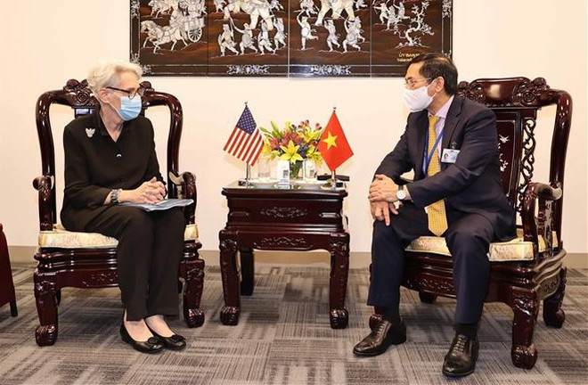 Canciller vietnamita sostiene encuentros bilaterales en Nueva York ảnh 1 Canciller vietnamita sostiene encuentros bilaterales en Nueva York ảnh 1