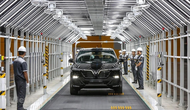 Gobierno vietnamita crea condiciones favorables para empleados extranjeros ảnh 1