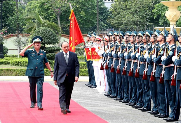 Visita premier de Vietnam a Fuerza de Defensa Aérea-Antiaérea ảnh 1 Visita premier de Vietnam a Fuerza de Defensa Aérea-Antiaérea ảnh 1