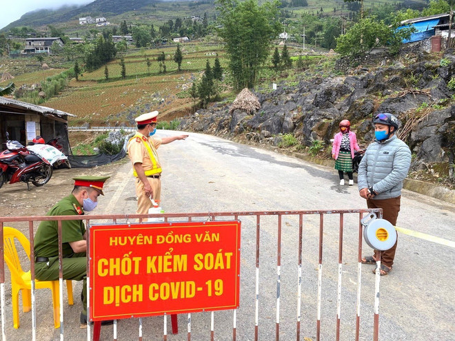 Provincia vietnamita de Ha Giang levanta cuarentena a municipio Dong Van y caserío Ta Kha ảnh 1 Provincia vietnamita de Ha Giang levanta cuarentena a municipio Dong Van y caserío Ta Kha ảnh 1