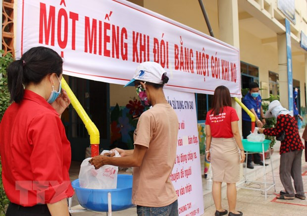 Despliega Vietnam iniciativas para ayudar a pobres ante pandemia de COVID-19 ảnh 1 Despliega Vietnam iniciativas para ayudar a pobres ante pandemia de COVID-19 ảnh 1