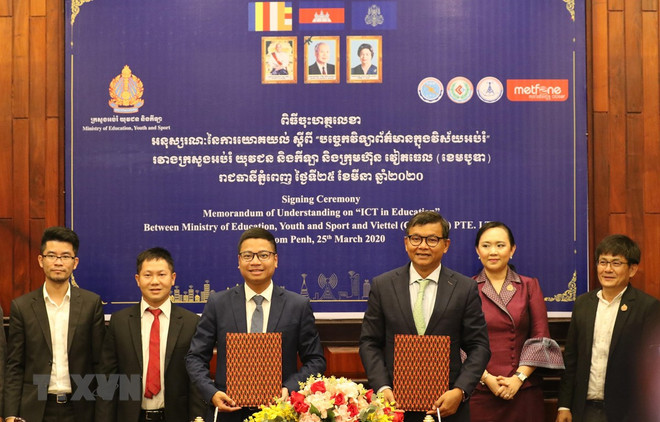 Empresa vietnamita Metfone se asocia con Camboya en lucha antiepidémica ảnh 1 Empresa vietnamita Metfone se asocia con Camboya en lucha antiepidémica ảnh 1