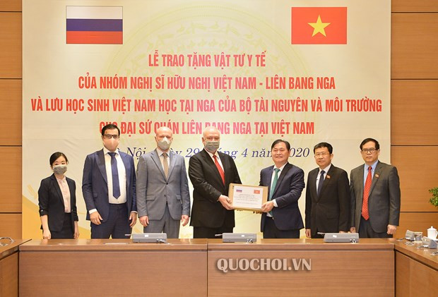 Amigos vietnamitas ofrecen asistencia a Rusia en enfrentamiento a COVID-19 ảnh 1 Amigos vietnamitas ofrecen asistencia a Rusia en enfrentamiento a COVID-19 ảnh 1