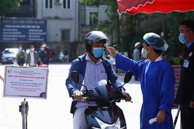 Alaba periodista indonesio estrategia de Vietnam en lucha contra el COVID-19 ảnh 1