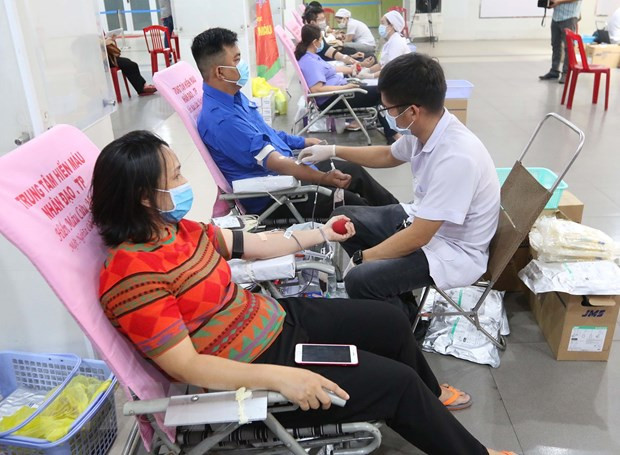 Jóvenes y trabajadores en Ciudad Ho Chi Minh participan en donación de sangre ảnh 1 Jóvenes y trabajadores en Ciudad Ho Chi Minh participan en donación de sangre ảnh 1