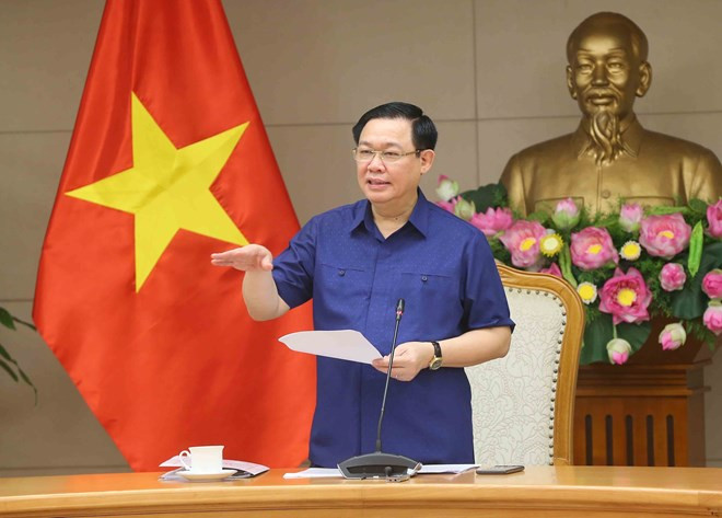 Vicepremier vietnamita pide mayores esfuerzos por estabilizar la macroeconomía ảnh 1 Vicepremier vietnamita pide mayores esfuerzos por estabilizar la macroeconomía ảnh 1