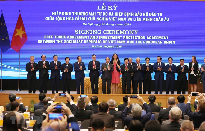 Valora la prensa europea de manera positiva la firma del TLC entre la UE y Vietnam ảnh 1 Valora la prensa europea de manera positiva la firma del TLC entre la UE y Vietnam ảnh 1