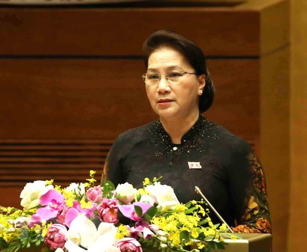Presidenta de la Asamblea Nacional de Vietnam parte rumbo a China para visita oficial ảnh 1 Presidenta de la Asamblea Nacional de Vietnam parte rumbo a China para visita oficial ảnh 1