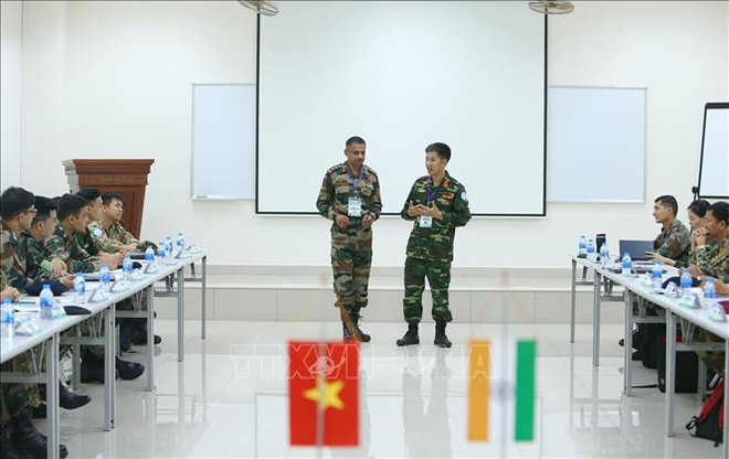 Realizan Vietnam e India ejercicio militar conjunto sobre mantenimiento de la paz ảnh 1 Realizan Vietnam e India ejercicio militar conjunto sobre mantenimiento de la paz ảnh 1